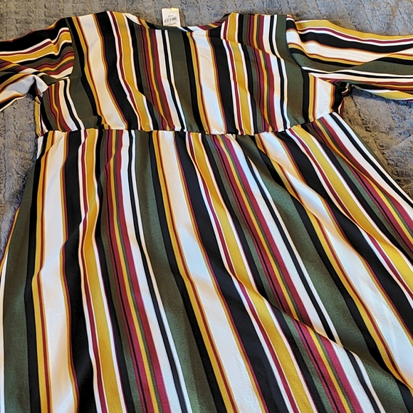 Flowy two button kimono - Picture 7 of 9